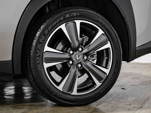 Used 2019 Lexus UX 200 w/ Premium Package FWD image 67