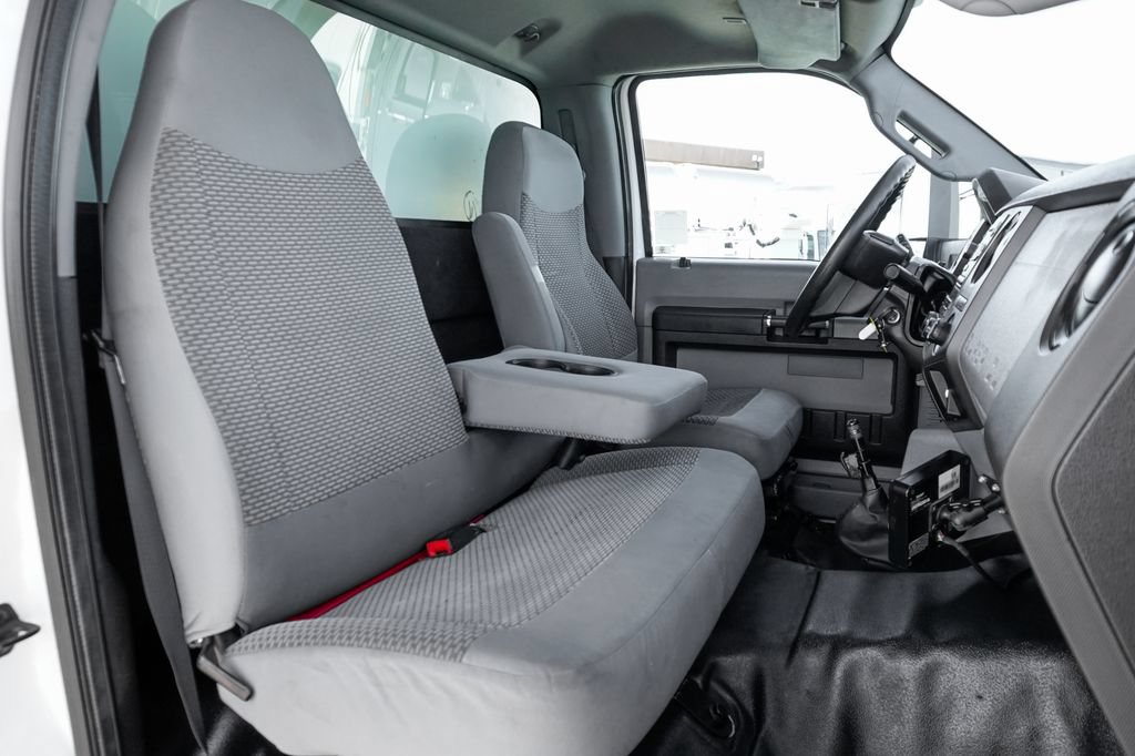 Used 2016 Ford F650 2WD Regular Cab Super Duty image 44