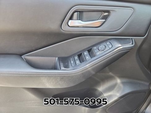 Used 2026 Nissan Rogue SV FWD image 34