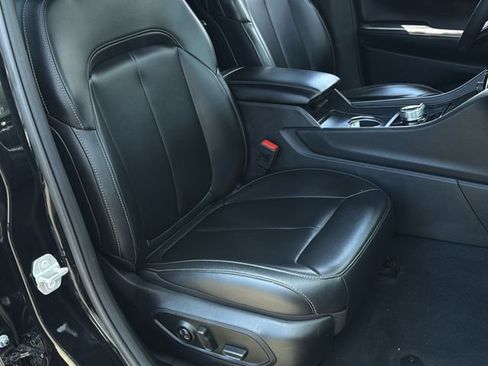 Used 2025 Jeep Grand Cherokee Limited w/ Black Appearance Package AWD/4WD image 25