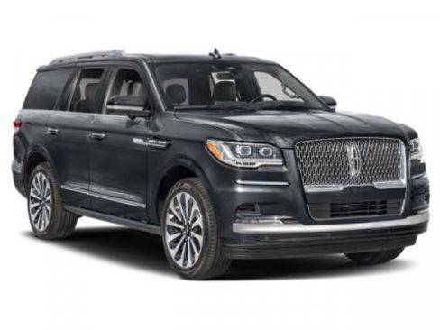 Used 2024 Lincoln Navigator Reserve image 9