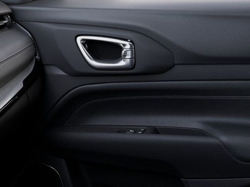 New 2025 Jeep Compass Latitude w/ Sun & Sound Group image 26