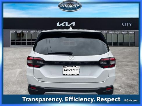 Used 2023 Honda Pilot EX-L image 6