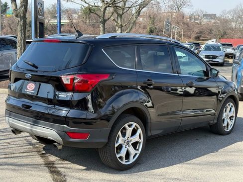 Used 2019 Ford Escape Titanium AWD/4WD image 8