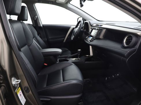 Used 2014 Toyota RAV4 Limited w/ Technology Package image 13