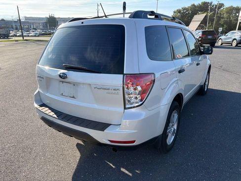 Used 2013 Subaru Forester 2.5X w/ Popular Pkg 1 AWD/4WD image 5