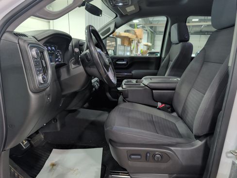 Used 2022 GMC Sierra 2500 SLE w/ SLE Value Package; AWD/4WD image 8