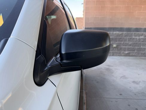 Used 2023 Honda Pilot Sport image 12