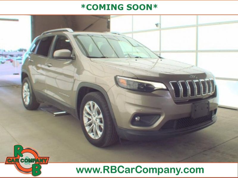 Used 2019 Jeep Cherokee Latitude w/ Popular Appearance Group image 1