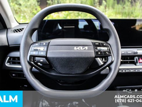 Used 2025 Kia K4 FWD image 24