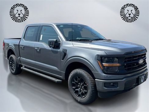 New 2025 Ford F150 XLT w/ Equipment Group 302A MID image 3