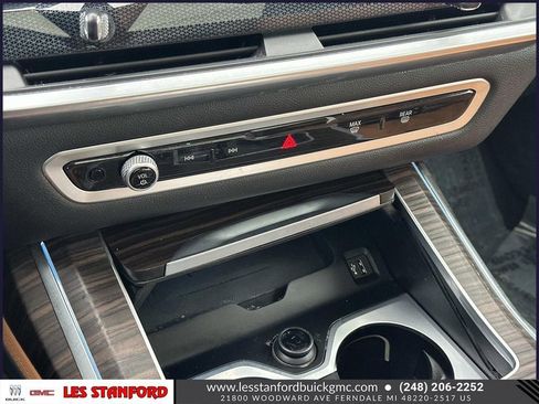 Used 2023 BMW X7 xDrive40i w/ Executive Package image 34