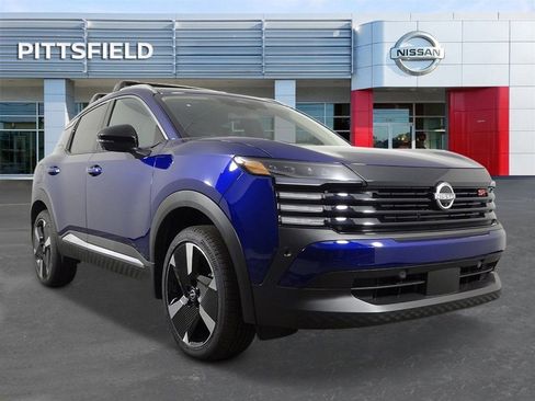 New 2026 Nissan Kicks SR image 1