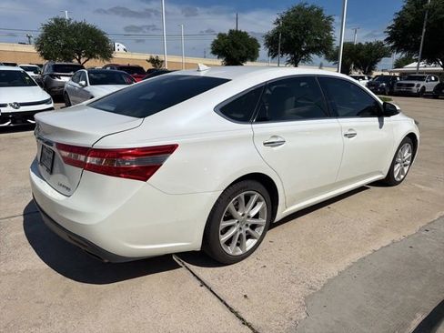 Used 2013 Toyota Avalon Limited FWD image 5