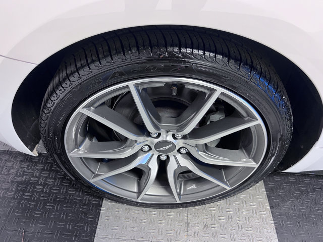 Used 2022 Genesis G70 2.0T w/ Prestige Package RWD image 14