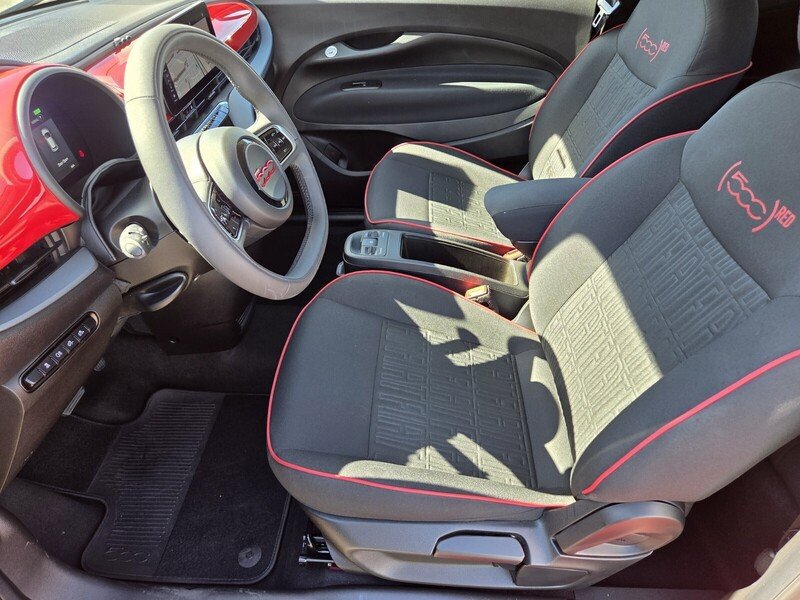Used 2024 FIAT 500 e (RED) FWD image 10