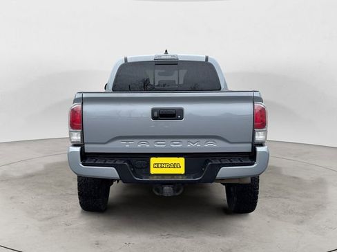 Used 2021 Toyota Tacoma TRD Sport AWD/4WD image 4