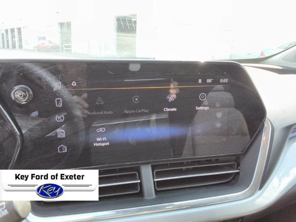 Used 2025 Chevrolet Trax LT FWD image 36