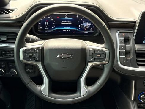 Used 2023 Chevrolet Tahoe Z71 w/ Luxury Package image 15