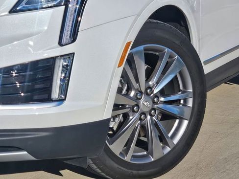 New 2025 Cadillac XT5 Premium Luxury image 8