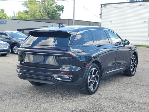 Used 2024 Lincoln Nautilus Premier w/ Equipment Group 102A AWD/4WD image 6