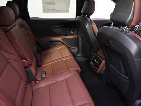 New 2026 Lincoln Nautilus Reserve image 18