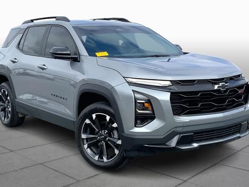 Used 2025 Chevrolet Equinox RS w/ Safety and Technology Package image 2