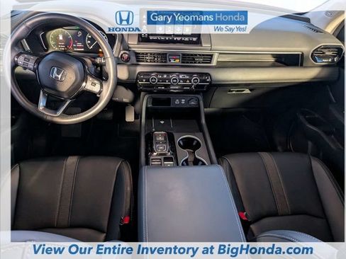 Used 2025 Honda Pilot Touring image 19