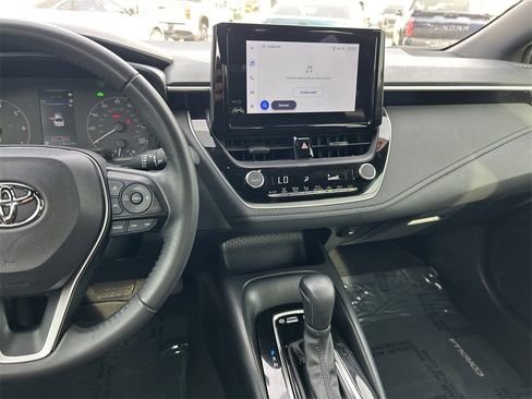 Used 2024 Toyota Corolla SE image 17