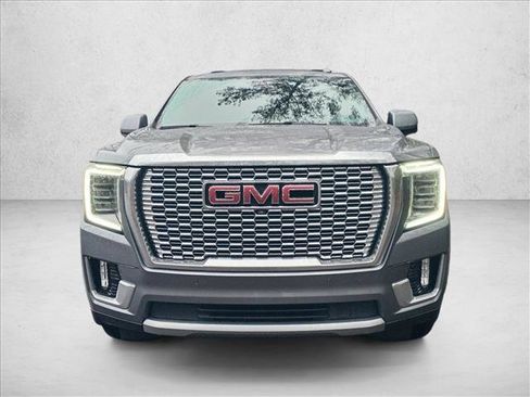 Used 2021 GMC Yukon Denali w/ Denali Premium Package image 2