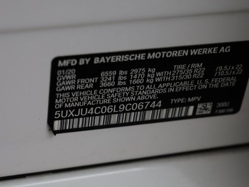 Used 2020 BMW X5 M50i w/ Premium Package image 22