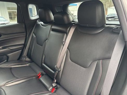 Used 2023 Jeep Compass Trailhawk AWD/4WD image 15