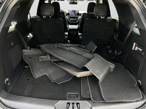 Used 2025 Ford Explorer ST w/ Sun And Sound Package AWD/4WD image 19