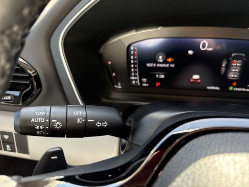 Certified 2024 Honda Pilot Elite image 25