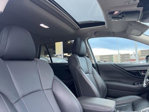 Used 2025 Subaru Outback Limited image 6