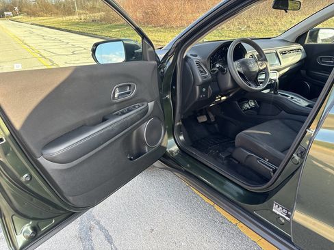 Used 2016 Honda HR-V EX image 14
