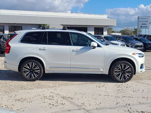 Used 2023 Volvo XC90 T8 Core image 7
