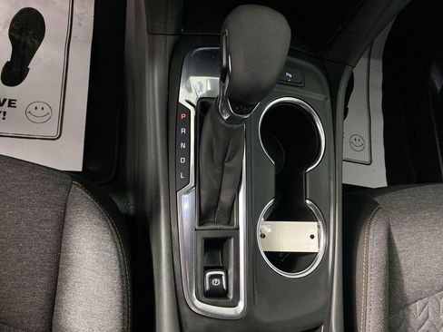 Certified 2024 Chevrolet Equinox LT FWD image 19