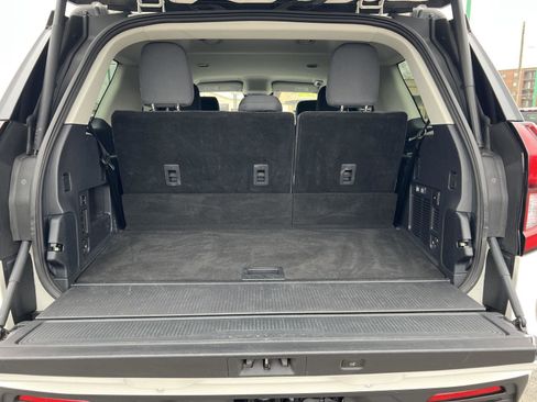 Used 2025 Ford Expedition Active image 50