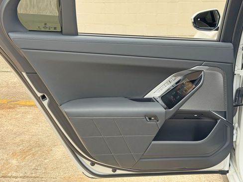 Used 2023 BMW 740i RWD image 56