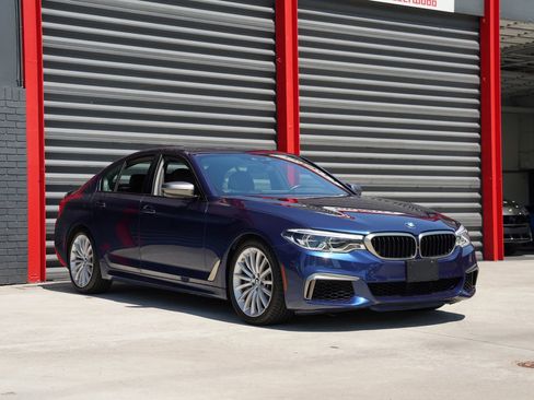 Used 2020 BMW M550i xDrive w/ Dynamic Handling Package AWD/4WD image 15