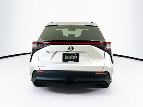 Used 2024 Toyota bZ4X XLE image 7