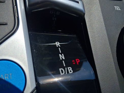 Used 2024 BMW i4 eDrive35 w/ Convenience Package RWD image 16