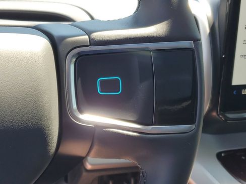 New 2026 Ford Expedition Active AWD/4WD image 17