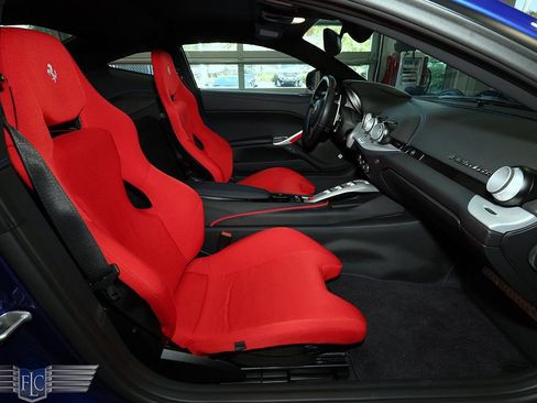Used 2017 Ferrari F12 Berlinetta RWD image 17