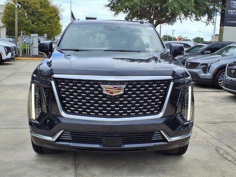 New 2025 Cadillac Escalade Luxury image 7
