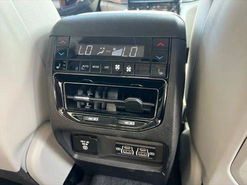 Certified 2021 Jeep Grand Cherokee L Summit w/ Advanced Protech Group IV AWD/4WD image 40