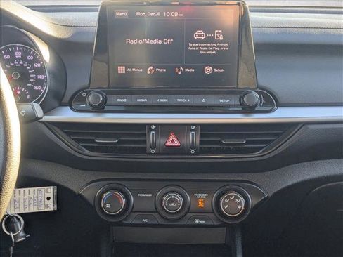 Used 2024 Kia Forte LXS image 14