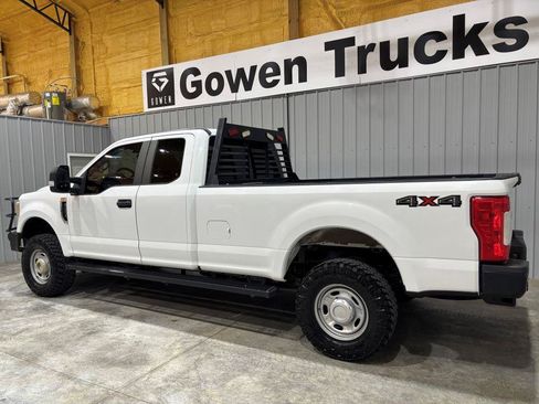 Used 2017 Ford F250 XL w/ Power Equipment Group AWD/4WD image 5