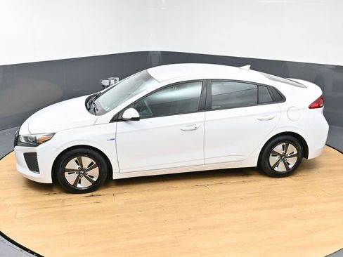 Used 2018 Hyundai Ioniq Blue image 44